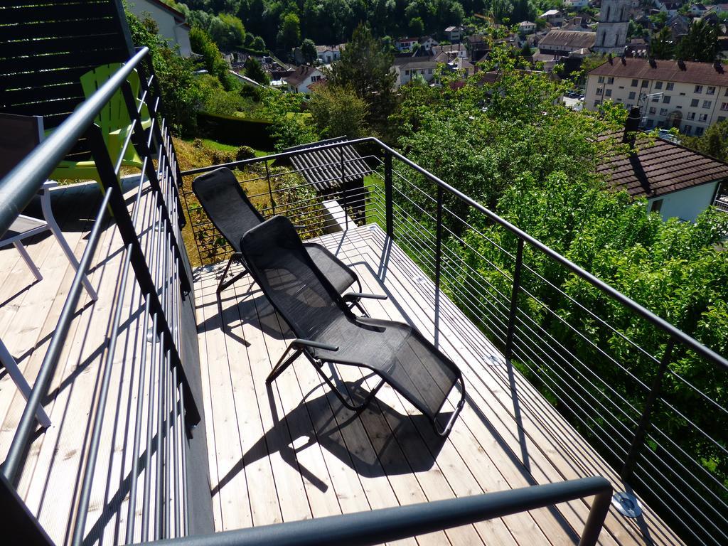 La Colline Aux Yeux Doubs Bed & Breakfast โบม-เลส์-ดามส์ ภายนอก รูปภาพ